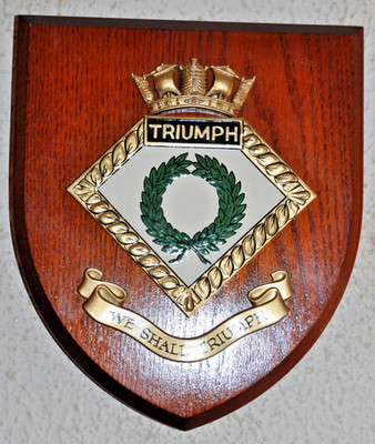 HMS Triumph Wandschild Plakette Wappen Royal Navy RN