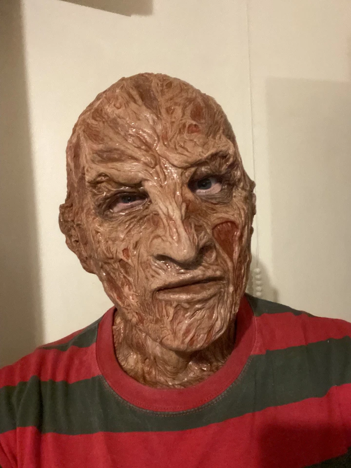 Freddy Krueger Platinum Silicone Mask and left hand glove . Elm street. - Image 2 of 4