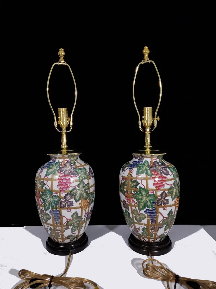 Pair of Vintage Chinese Ginger Jar Lamps Hand Painted Large Porcelain Beige MCM  - Image 4 of 4