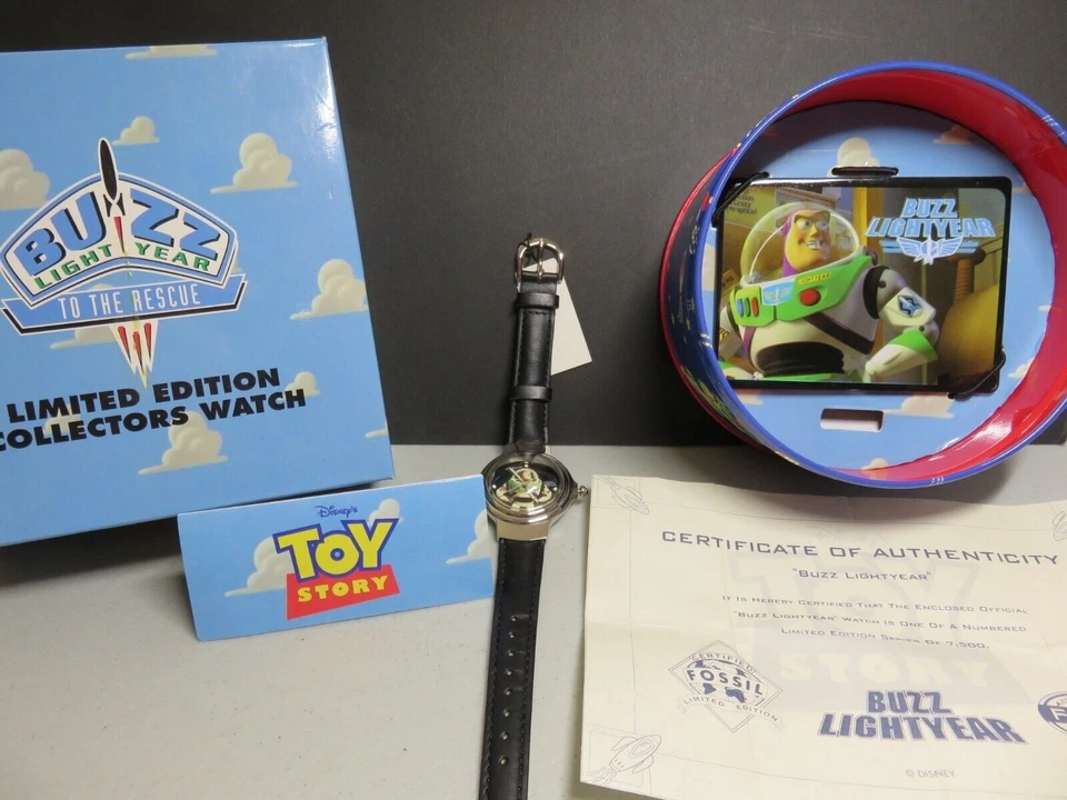 Reloj Fósil Disney Buzz Lightyear Edición Limitada Coleccionistas Nuevo en Lata Foto 2 de 4