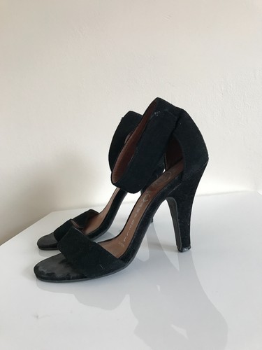 Sandalia de tacón alto Jeffrey Campbell "Hough" negra con correa al tobillo talla 6,5 USADA * - Imagen 2 de 10