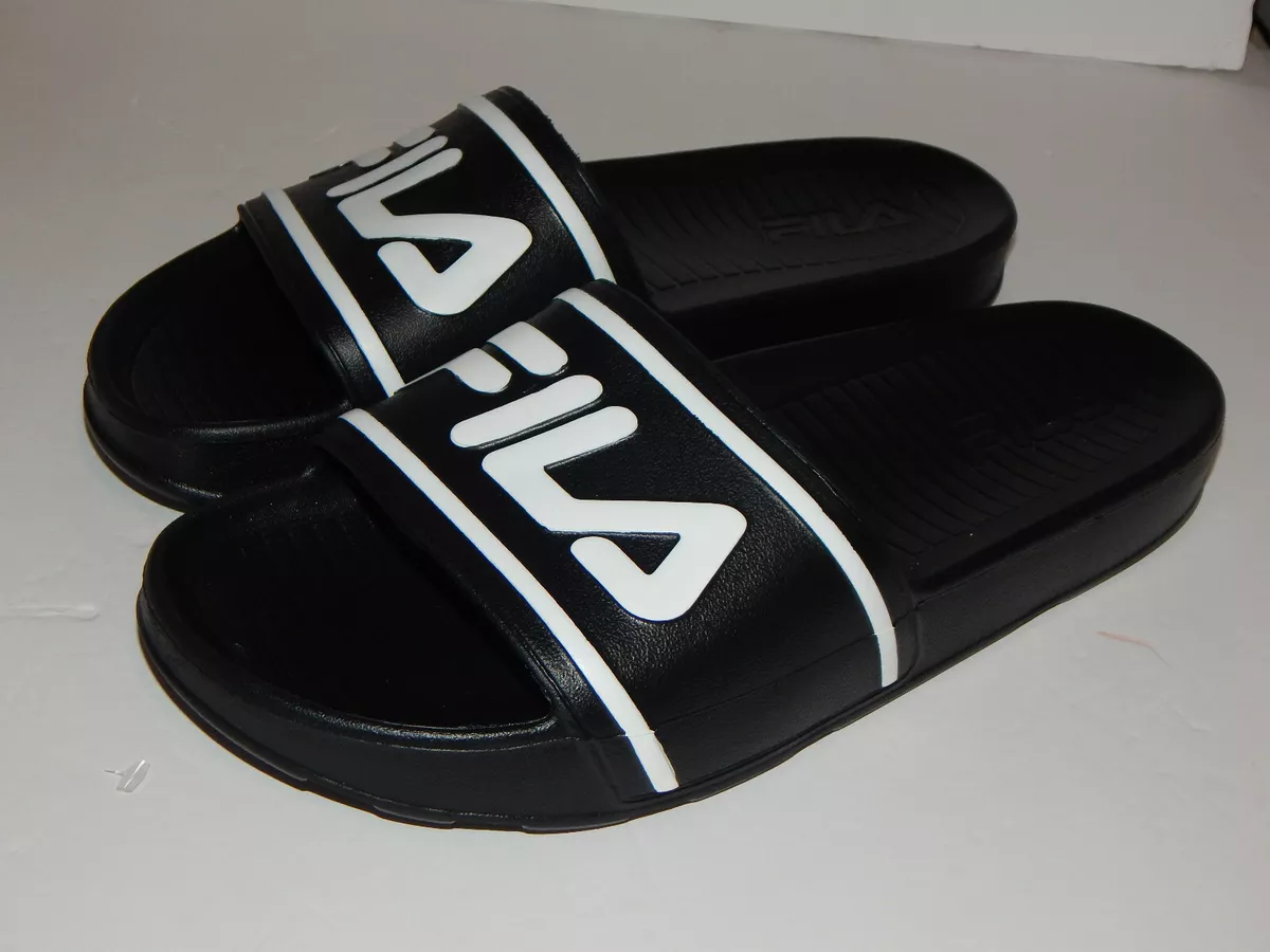 Fila flip hotsell flops black