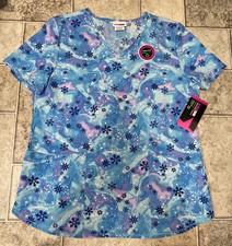 NWT ScrubStar Premium Scrubwear Christmas Snowflake Scrub Top Shirt Size Medium