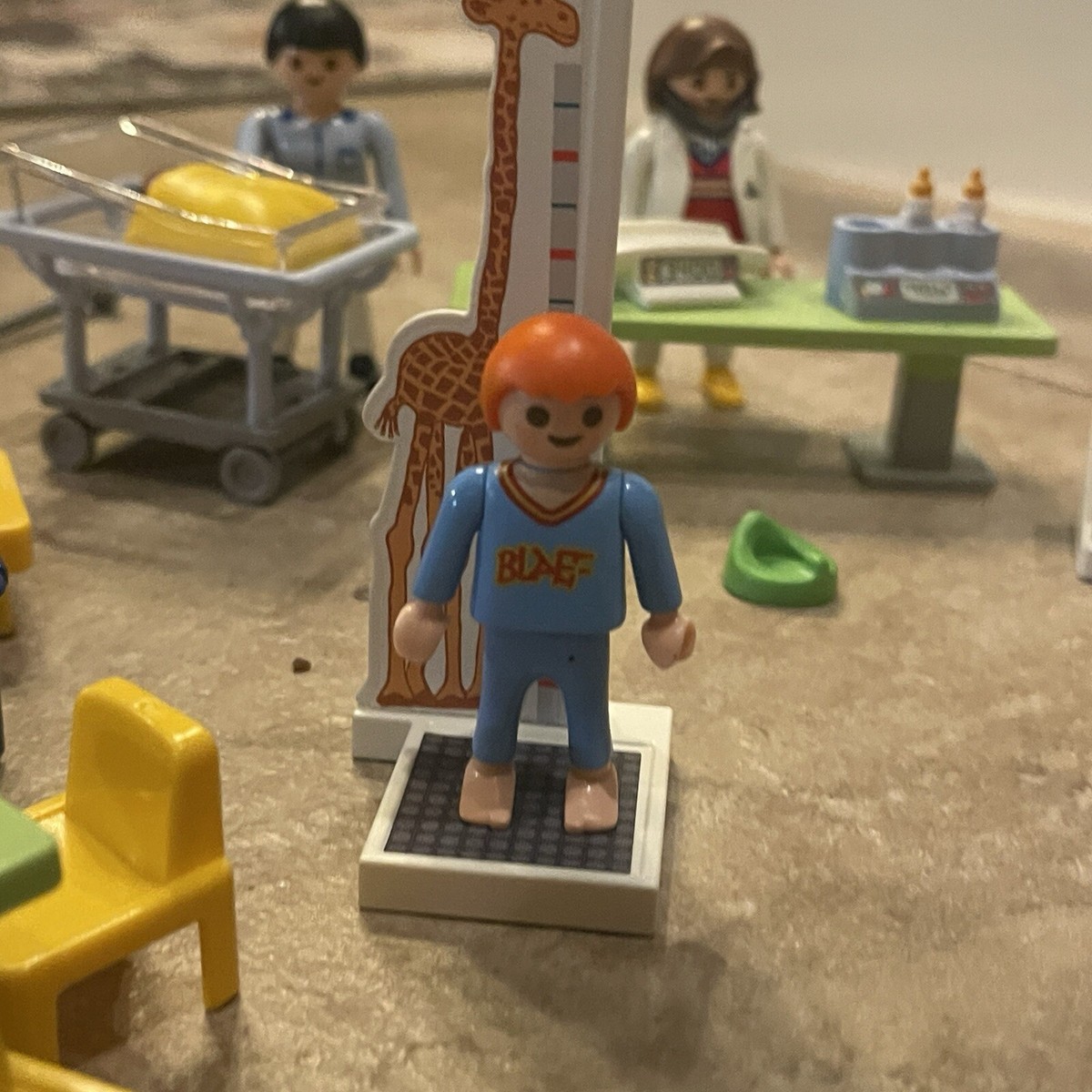 Playmobil 4404 Children's Hospital FIGURES & Furniture (FOR