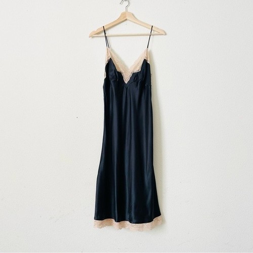Vintage Victoria’s Secret MEDIUM 100% silk black slip with lace trim - Picture 3 of 6
