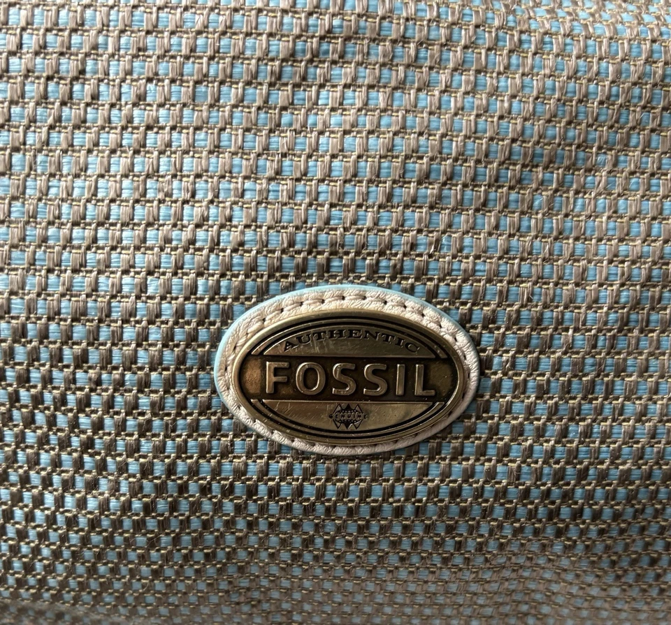 Fossil - Explorer Foldover Tote/Crossbody Bag - Woven Jute & Blue Metallic - Image 3 of 4