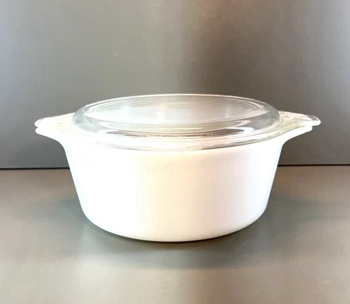 PYREX Ovenware 1 1/2 Pt Covered Round Dish 472 & Lid 470C White Vintage MCM
