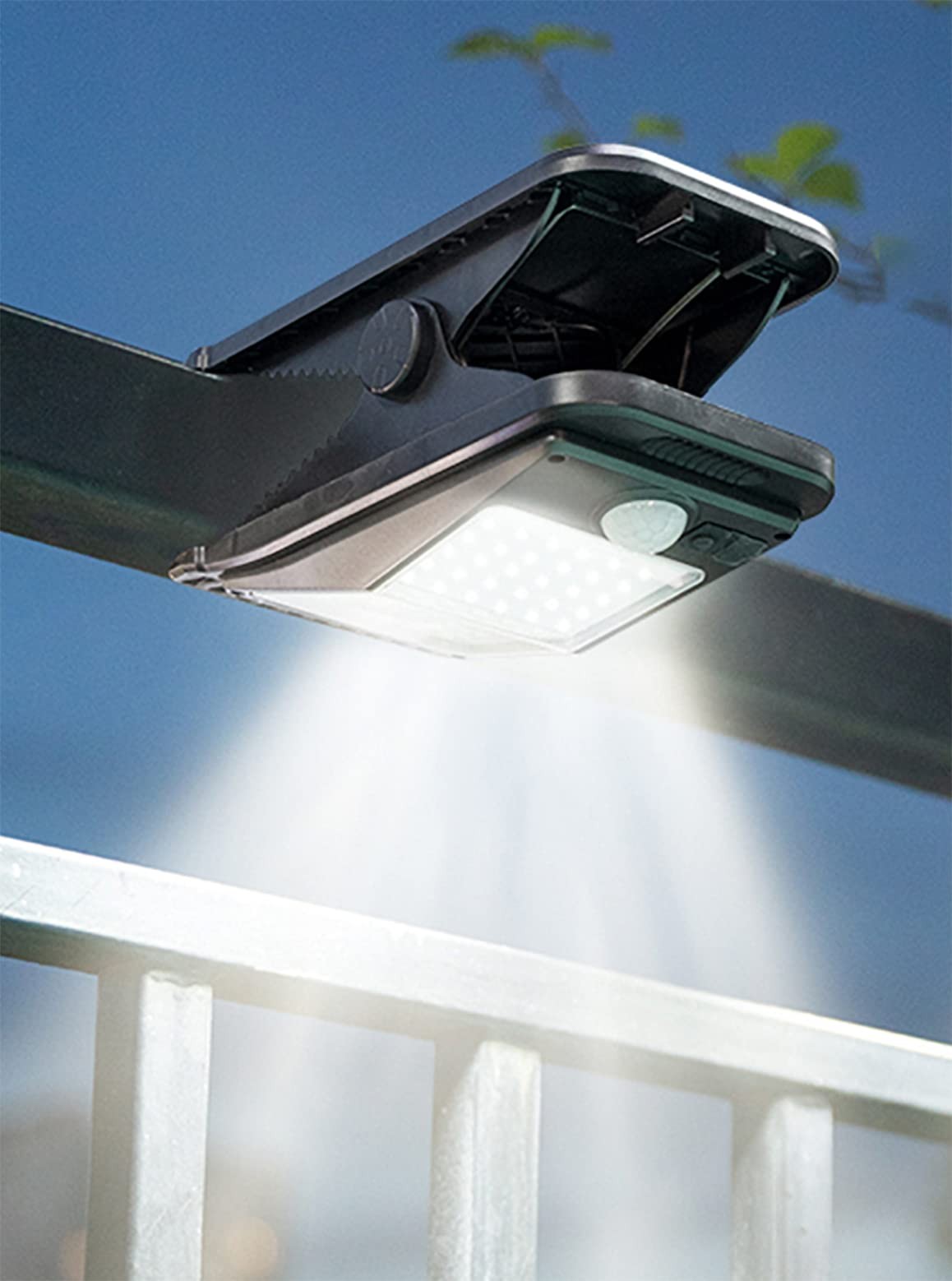 Lampada Solare Sunboia X9l: Design Moderno e Risparmio Energetico