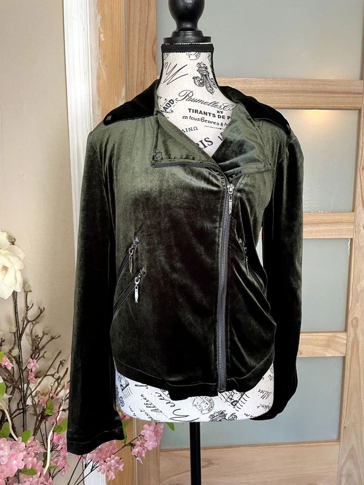 Chaqueta de moto Belle Badgley Mischka de terciopelo verde para mujer talla pequeña usada Foto 3 de 4