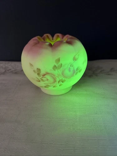Fenton Burmese Uranium Glass Rose Bowl Signed Gloria Hand Painted