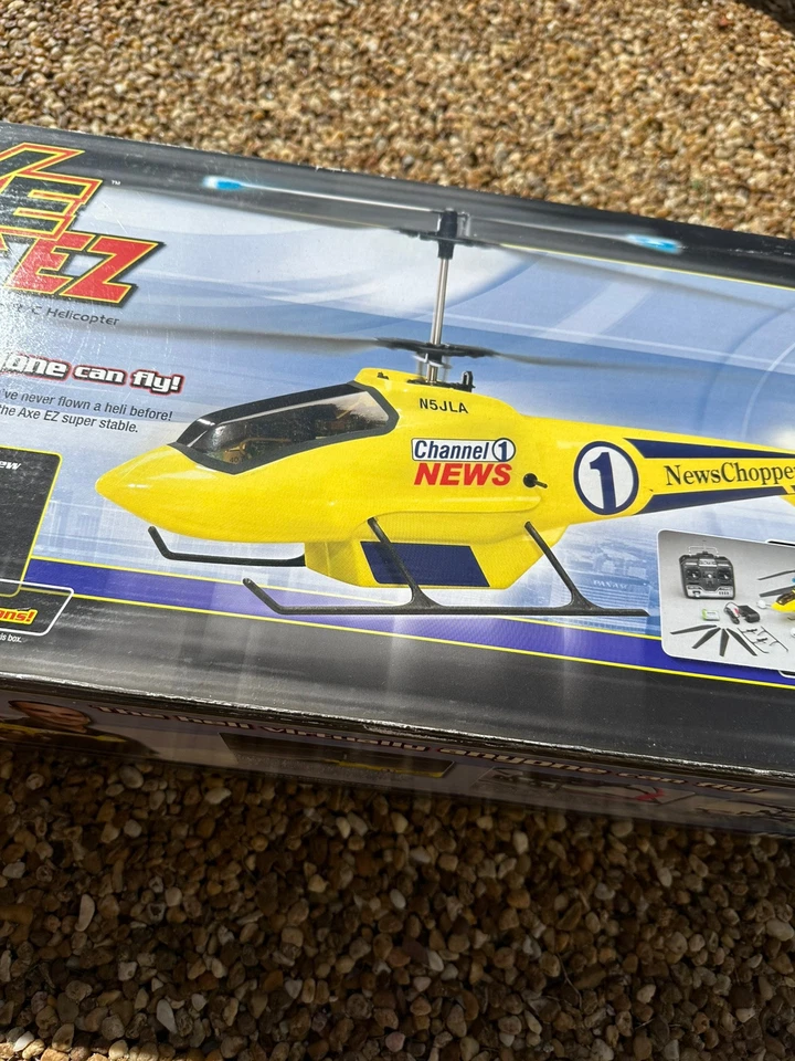 Heli Max AXE EZ Pre-Built Radio Controlled Helicopter In Box - Image 4 of 4