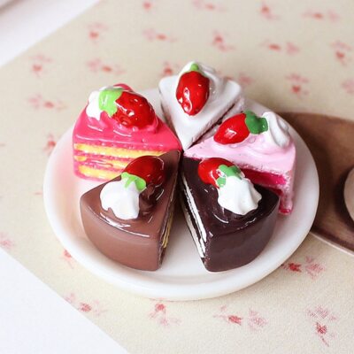 10Pcs 1:12 Scale Cream Cake Dollhouse Miniatures Mini Food Doll House Accessorie