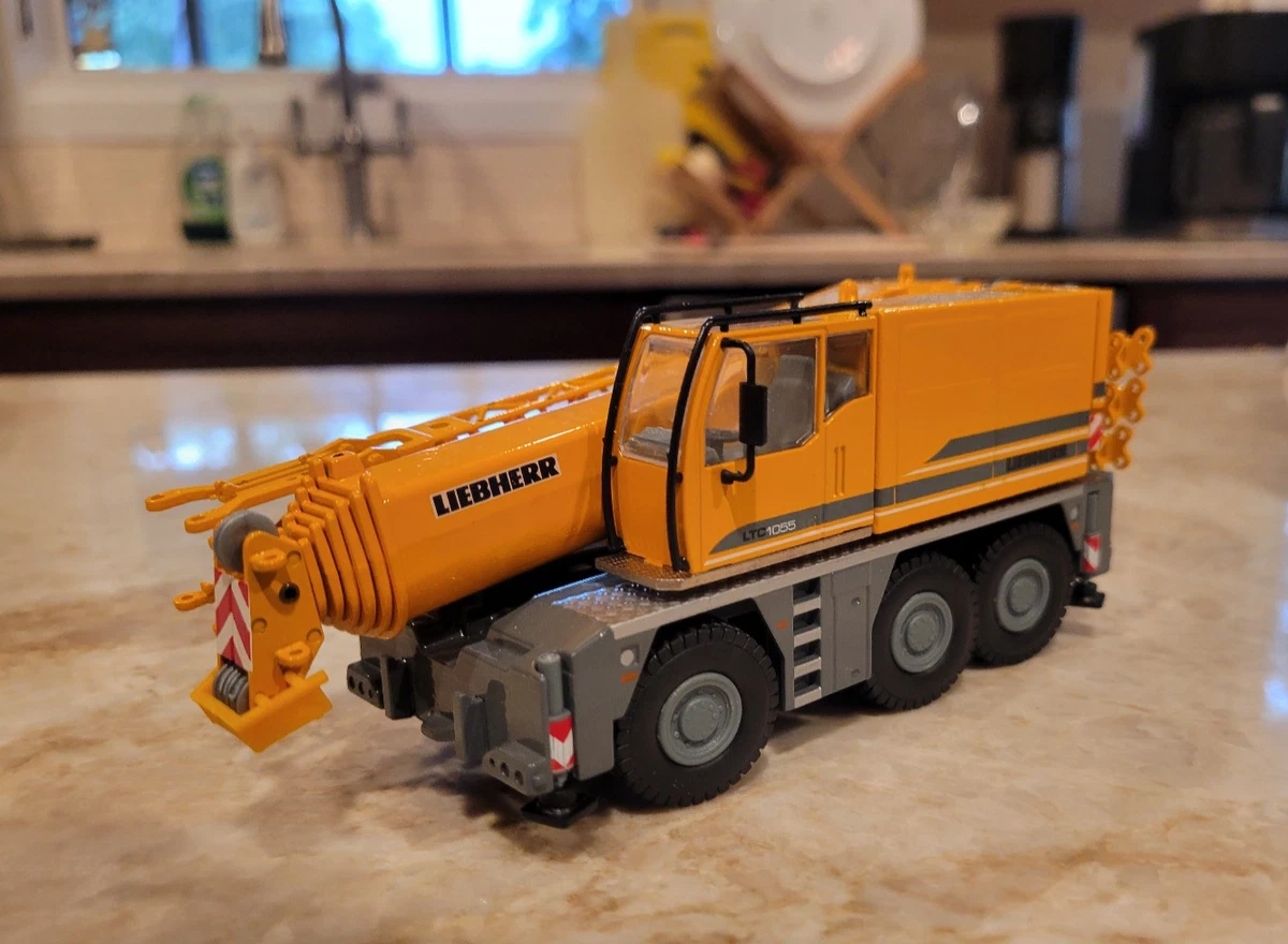 Preços baixos em Liebherr 1:50 brinquedo de metal fundido e