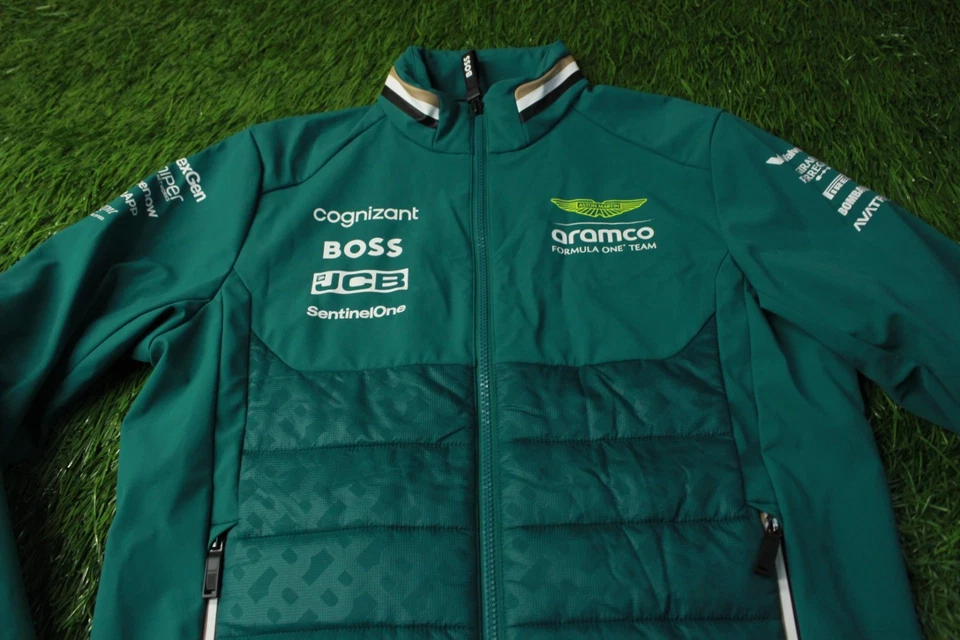 ASTON MARTIN COGNIZANT 2023 RACING MEN JACKET HUGO BOSS ORIGINAL SIZE S SMALL - Image 3 of 4