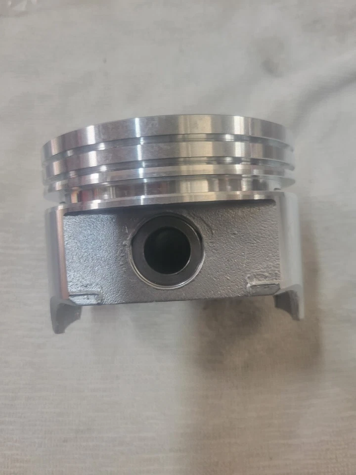 Juego de 8 pistones Silvolite 1157.040 Ford V8 289 4.7L 1964 - 1967 Foto 3 de 4