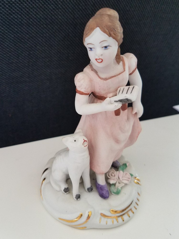 PINK PORCELAIN FIGURINE NUOVA CAPODIMONTE PORCELAIN GIRL W CAT MADE IN ITALY