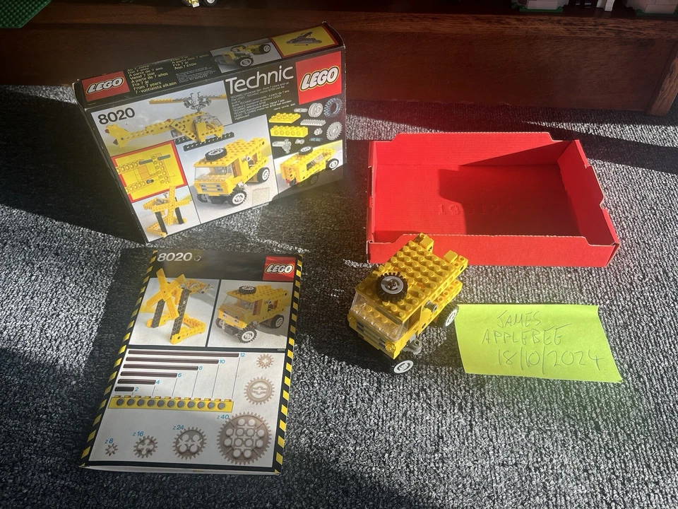 LEGO Technic 8020 Universal Building Set, photo 1 of 5
