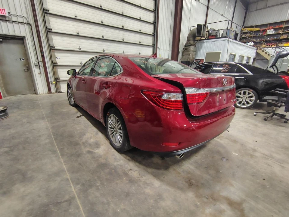 13 - 13 LEXUS ES350 Radio E827124 - Image 3 of 4