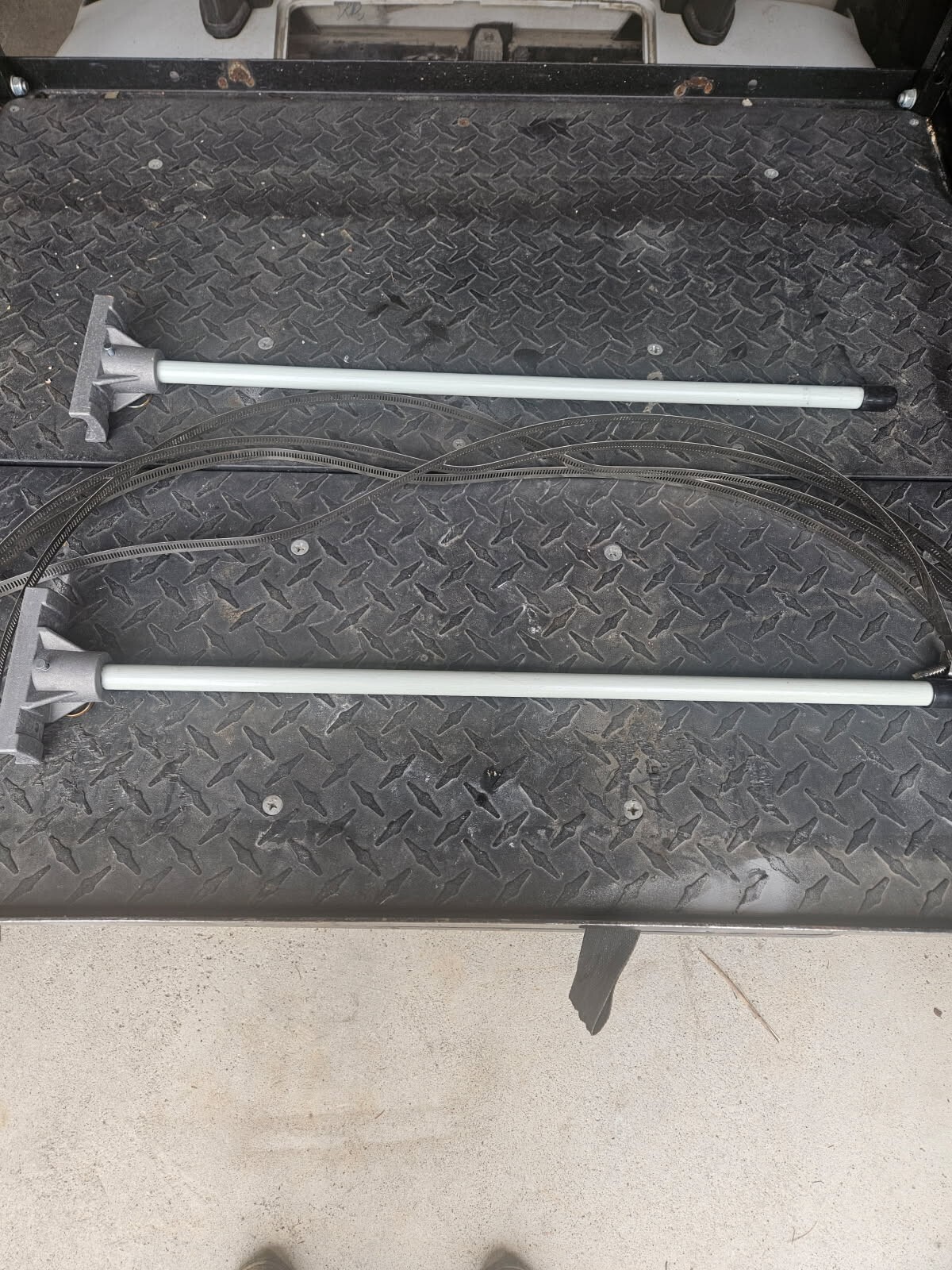 2pk. Banner Bracket Hardware Kit for Round Poles 30"