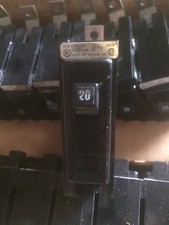 Lot of 10 CUTLER HAMMER 20 AMP 1-POLE BREAKERs QUICKLAG 120/240