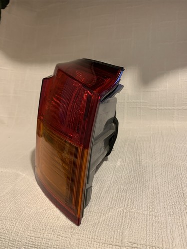 Luz trasera exterior izquierda lado pasajero Lexus IS 220d 2.2 2005-2012 - Imagen 15 de 24