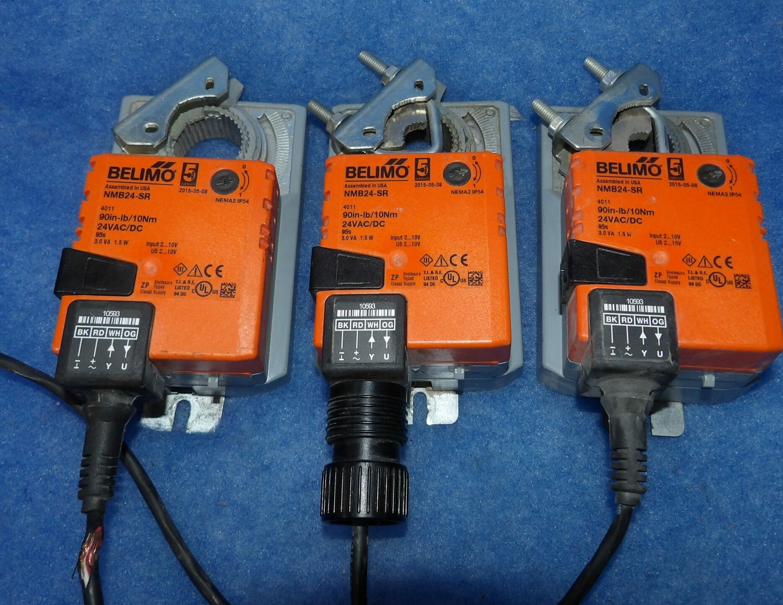 Lot of 3 Belimo NMB24-SR 90in-lb/10Nm 24VAC/DC NEMA2 IP54 Damper Actuators + 1 Y