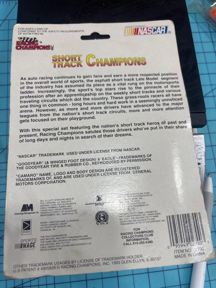 Nuevo en Paquete Racing Champions Short Track Champions 1:64 Late Model #2 Mark Martin Foto 2 de 2