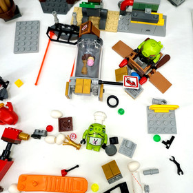 LEGO The Angry Birds Movie: King Pig's Castle (75826) May Be Incomplete