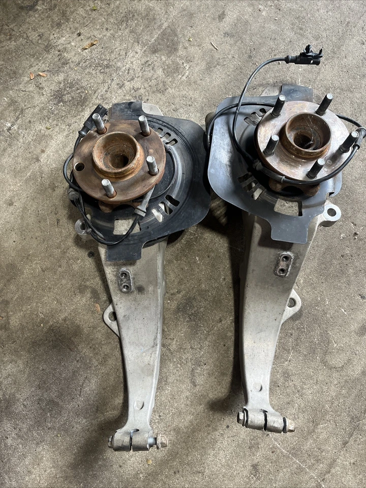 Infiniti G37Sport 2008 2013 delantero derecho-izquierdo eje nudillo buje OEM Foto 3 de 4