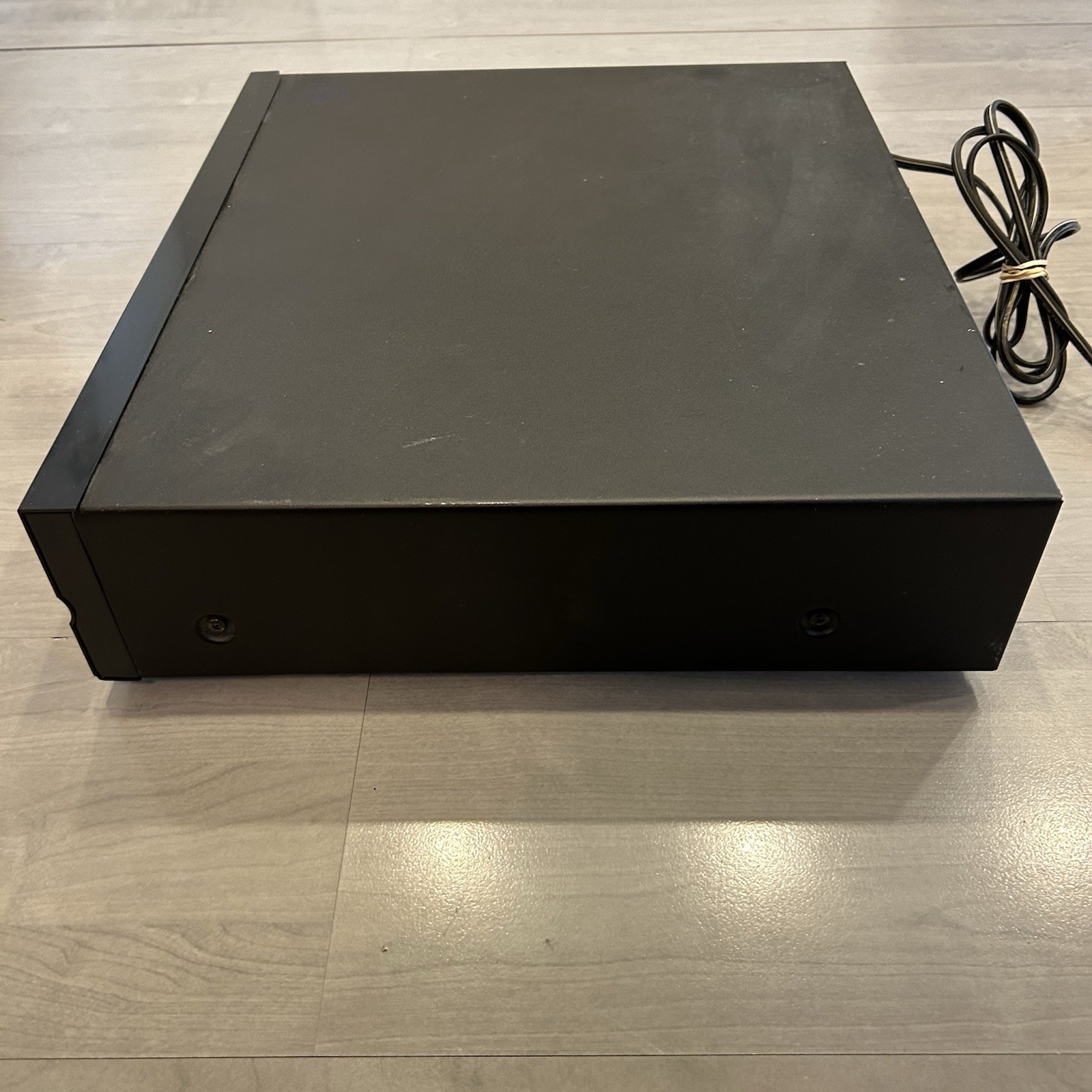 Denon DCM-340 CD Changer - No Remote - Tested and Working