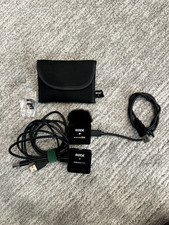 R DE Wireless GO II Dual Channel Wireless Microphone System w/ Case   Excellent