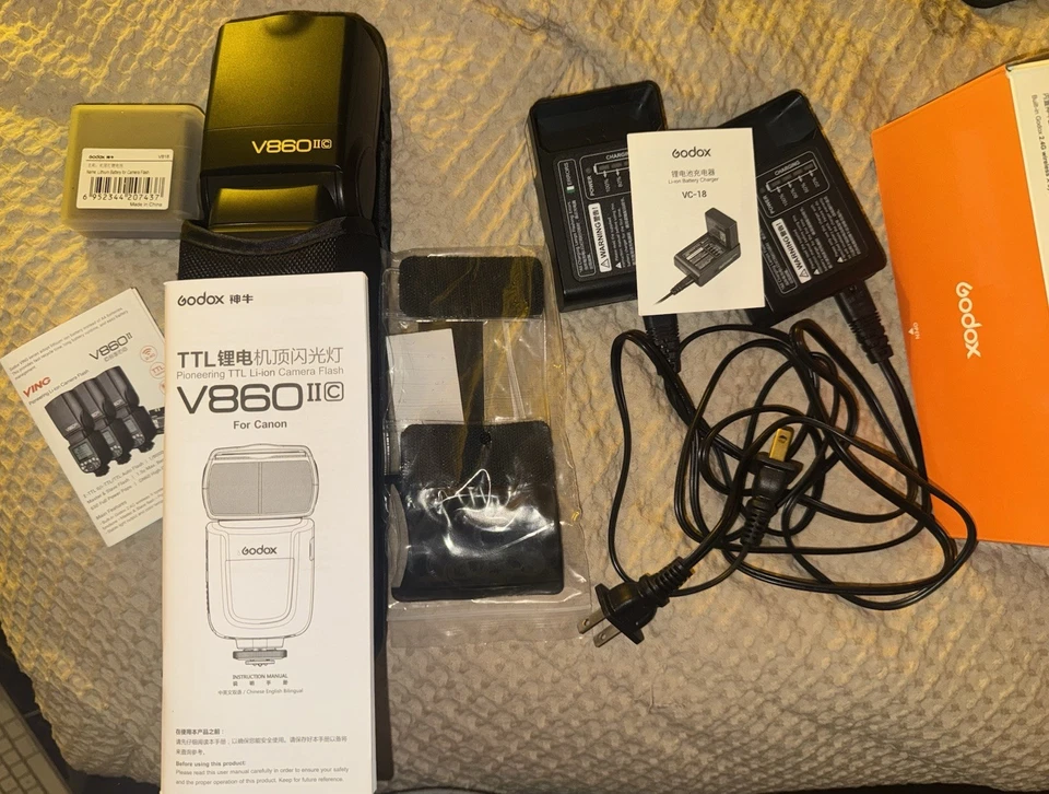 Godox V860II-C Camera Flash for Canon + Battery  Charger - Image 2 of 4