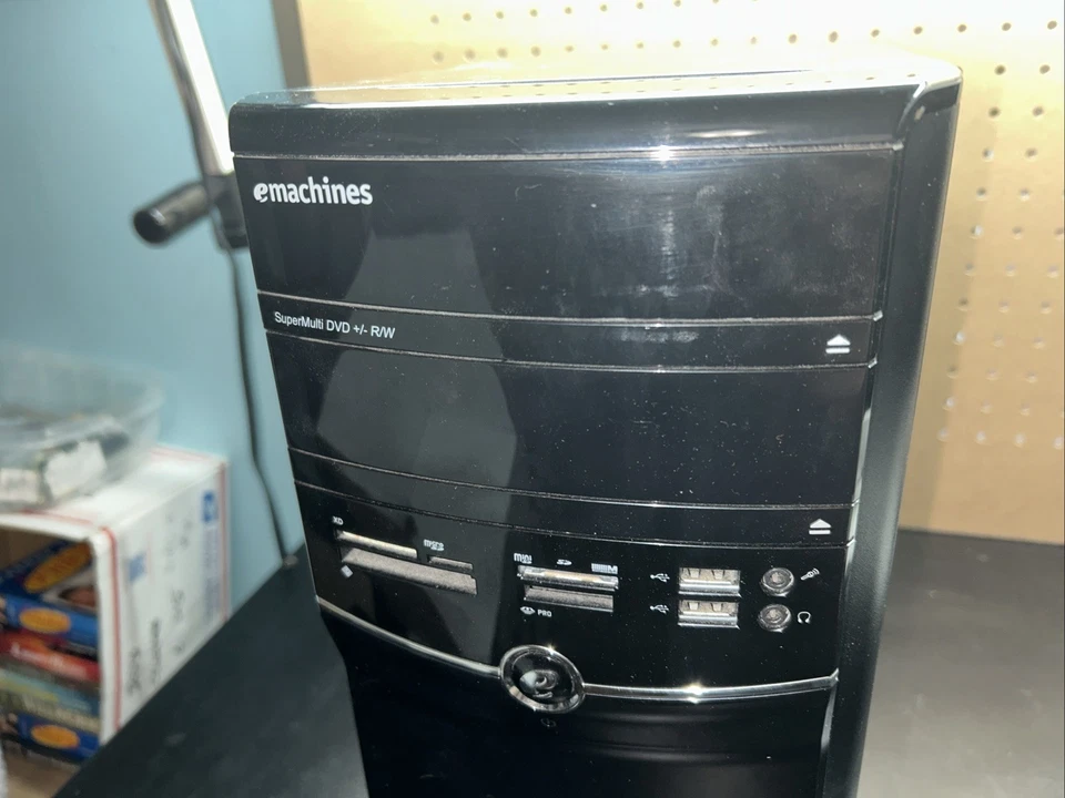 eMachines E1831-05 Desktop Computer - Celeron 450 @2.2GHz, 4GB RAM, 500GB, Win 7 - Image 3 of 4