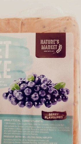 Suet Cake Berries Kingfisher Wild Bird Wild Feed Garden Birds Feeder Berry - Picture 7 of 10