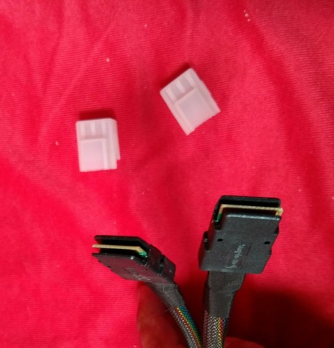 Lenovo mini SAS 600MM cable - Picture 2 of 4