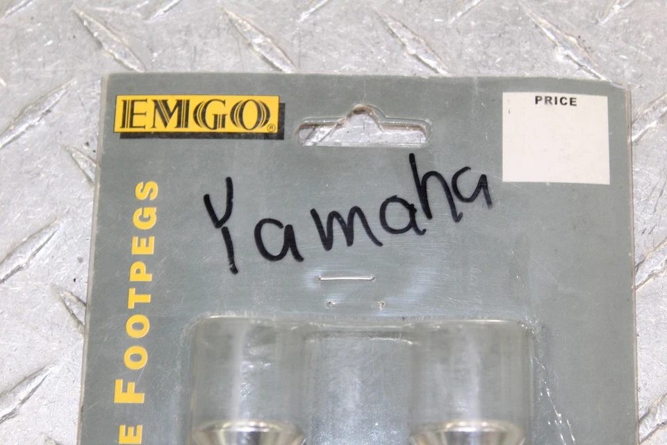 2003 YAMAHA YZF R1 EMGO REAR BACK PASSENGER FOOT RESTS PEGS STEPS SET PAIR N.O.S - Image 2 of 4