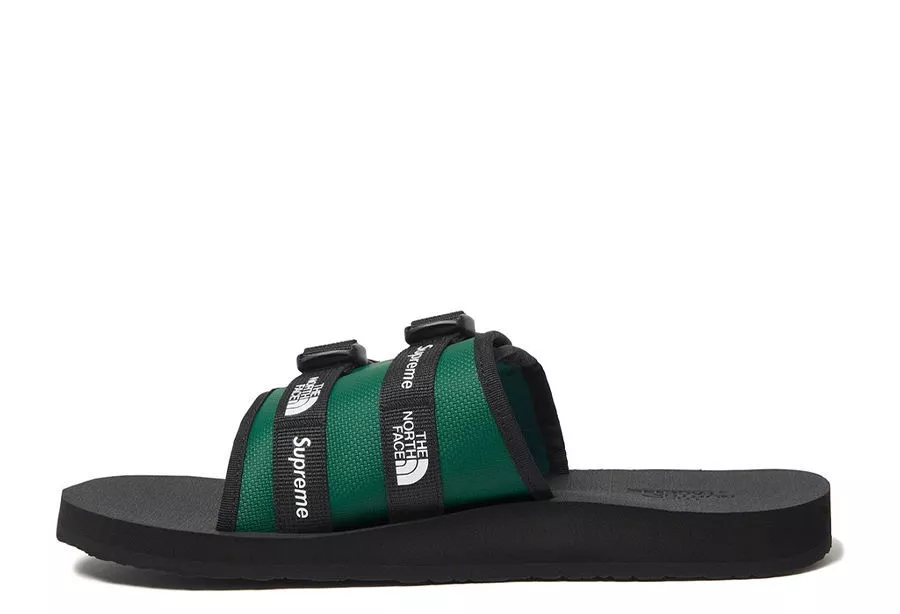 Sandale de trekking Supreme x « Evergreen » taille 9