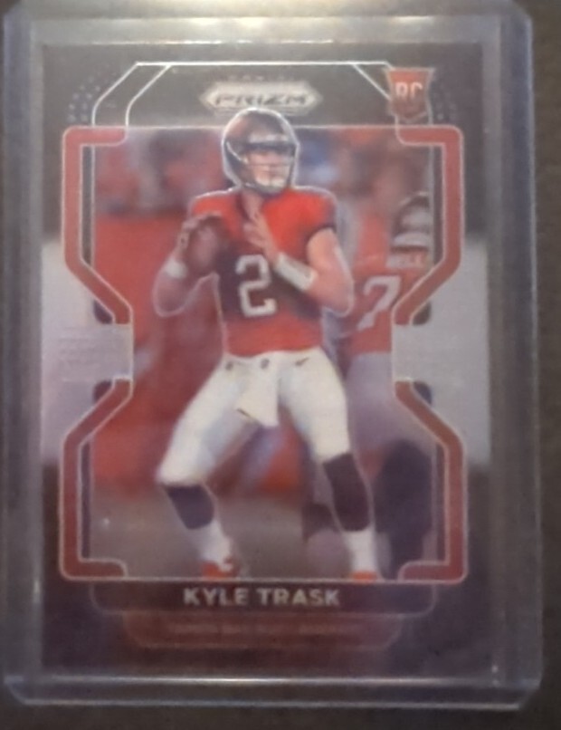 2021 Panini Chronicles Prizm Black Silver Kyle Trask Rookie #PB-16 Football Card