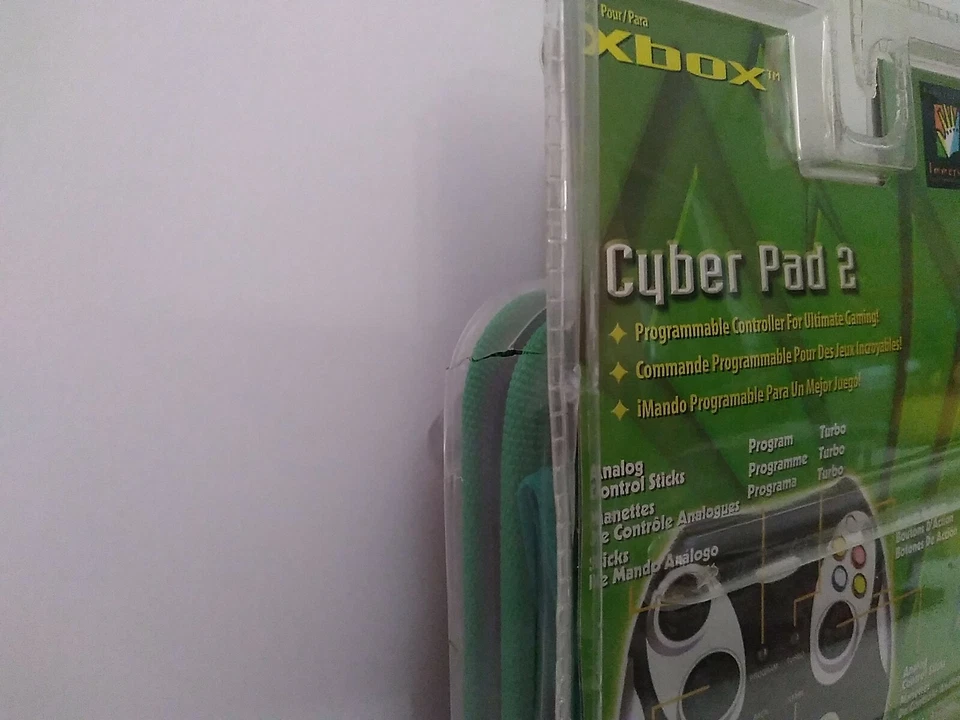 XBOX Starter'z Kit Cyber Pad Controller + Extension Cable + Game Case bundle New - Image 3 of 4