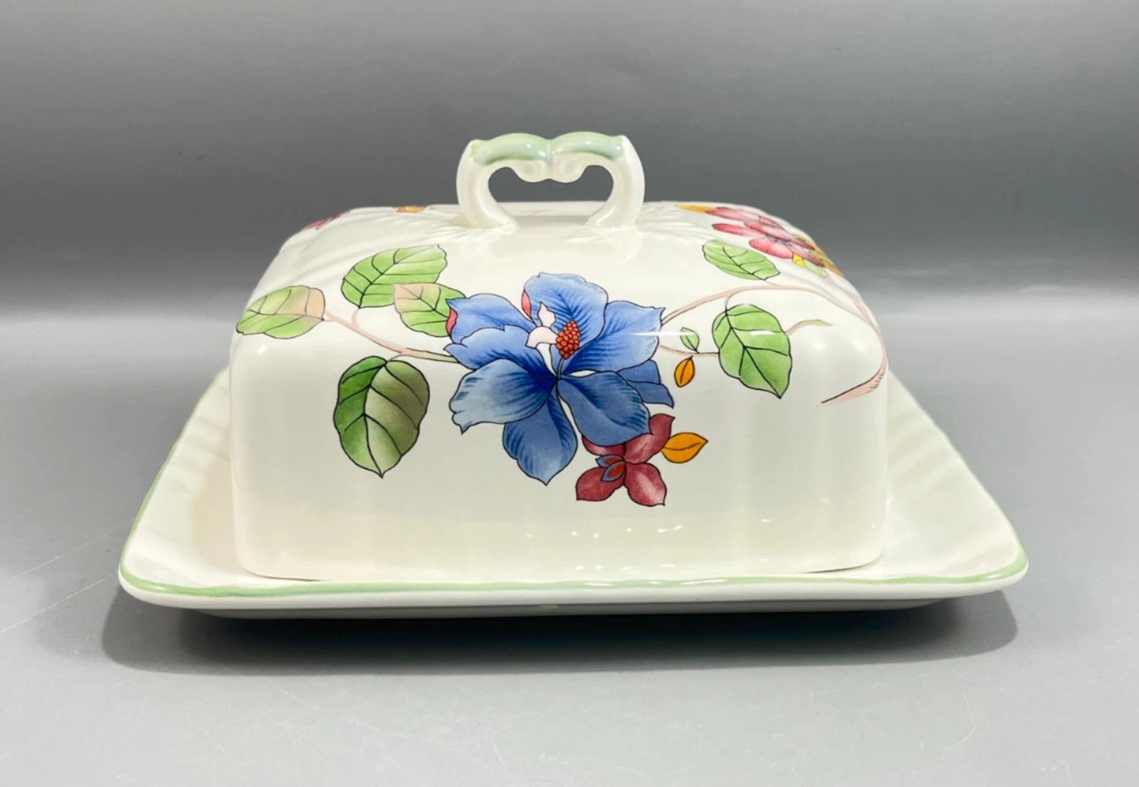 Vintage MIKASA Country Classics Heirloom Floral Large Covered Butter Dish
Opens in a new window or t