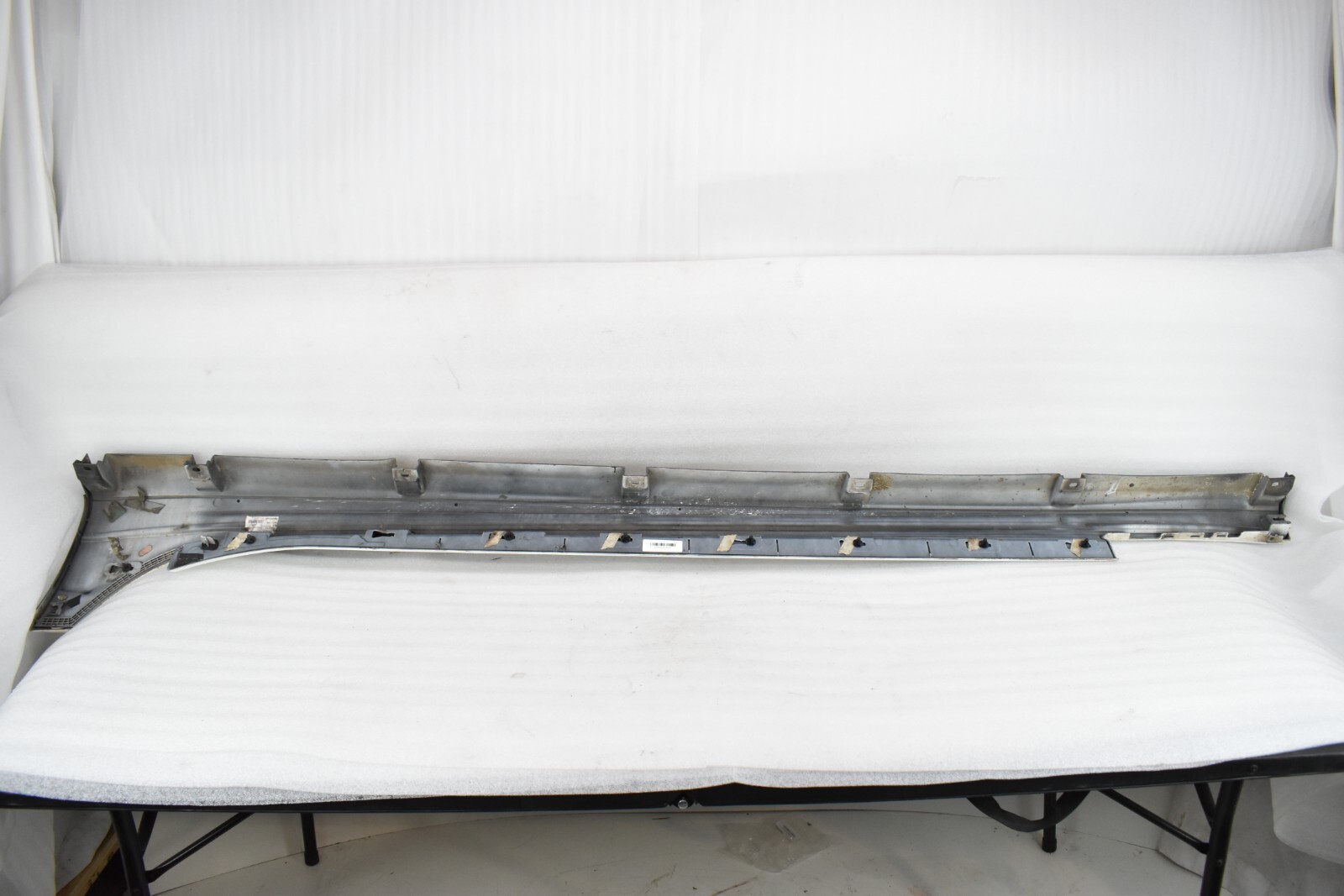 14 15 16 17 18 Maserati Ghibli Right Passenger Side Skirt Rocker Panel WHITE OEM