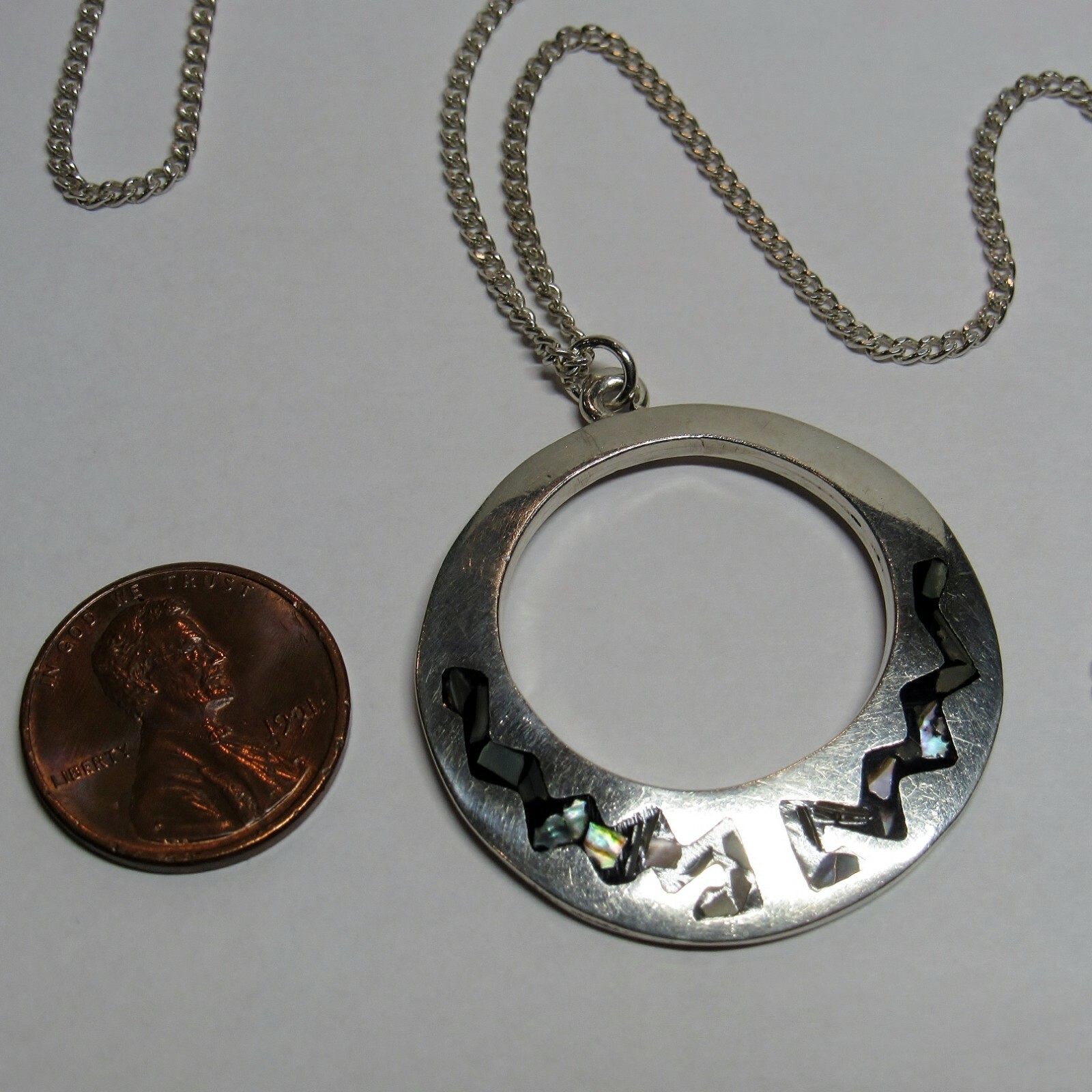 Solid Sterling 925 Silver Abalone Enamel Inlay Ci… - image 4