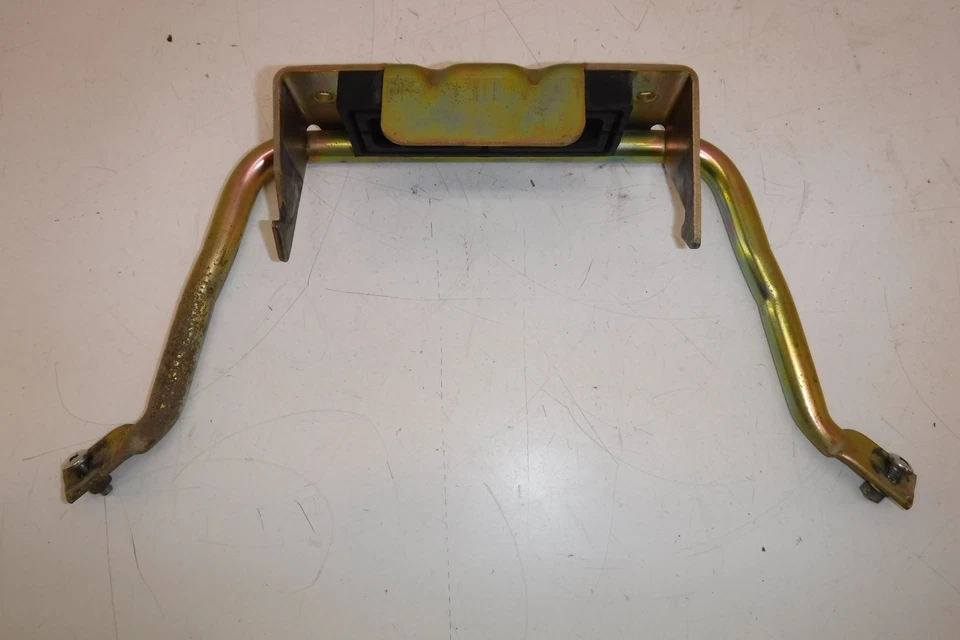 Yamaha Tri Moto 125 1980 OEM guardabarros trasero soporte soporte Foto 2 de 4