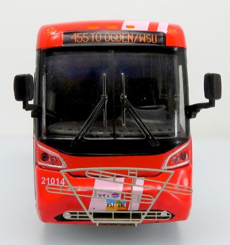 Ikonische Repliken 1:87 MCI D45 CRT LE Coach: Utah Transit Authority (UTA) - Bild 4 von 4