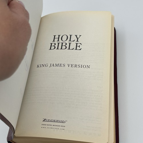 HOLY BIBLE King James Version With Helps Words of Christ in Red Letter Zondervan - Foto 8 di 10