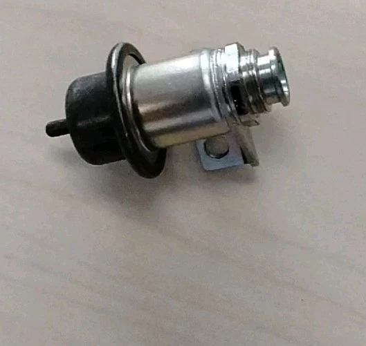 Regulador de pressão de injeção de combustível ACDelco 217-399 GM 17120665 - Imagem 3 de 3