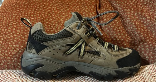 Cabela’s Women Size 7 Gore Tex Hyper Grip Hiking, Walking Outdoors - Picture 3 of 6