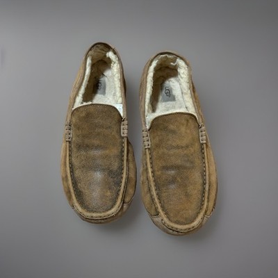 UGG Ascot Distressed Tan Leather Loafers with Cream Lining  display picture 2