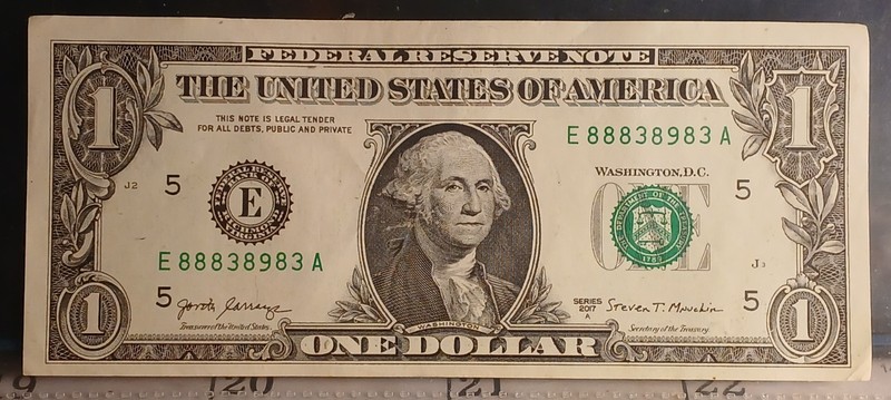 2017-A FEDERAL RESERVE ONE DOLLAR BILL FANCY SERIAL NUMBER ( 88838983 )