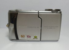 Nikon Coolpix S4 6MP Digital Camera 10x Swivel Zoom 38-380mm (25533)